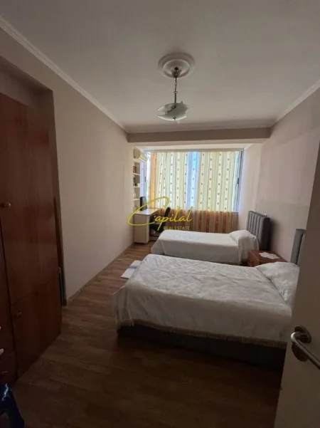 Tirane, shitet apartament 3+1 Kati 6, 161 m² 215.000 € (ASTIR)