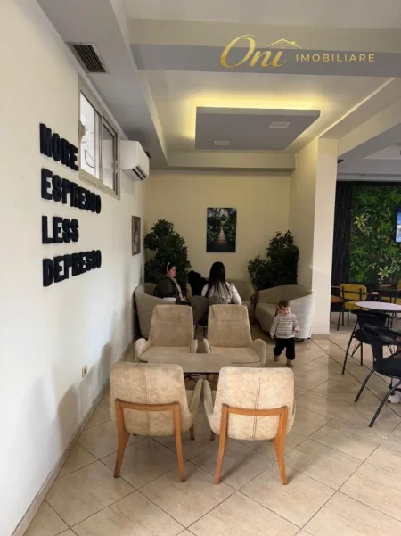 Tirane, jepet me qera ambjent biznesi Kati 0, 100 m² 1.200 € (DON BOSKO)