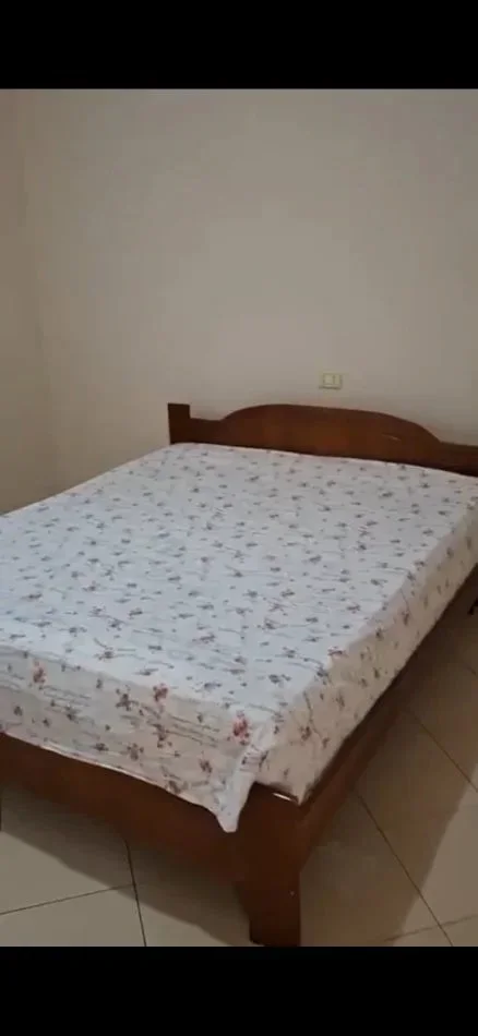 Tirane, jepet me qera apartament 1+1 Kati 3, 60 m² 400 € (Ish Parku Autobusave)