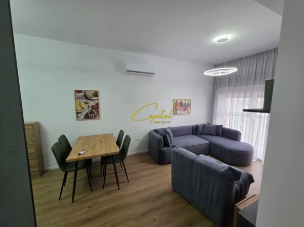 Tirane, jepet me qera apartament 2+1 Kati 8, 75 m² 520 € (ALI DEMI)