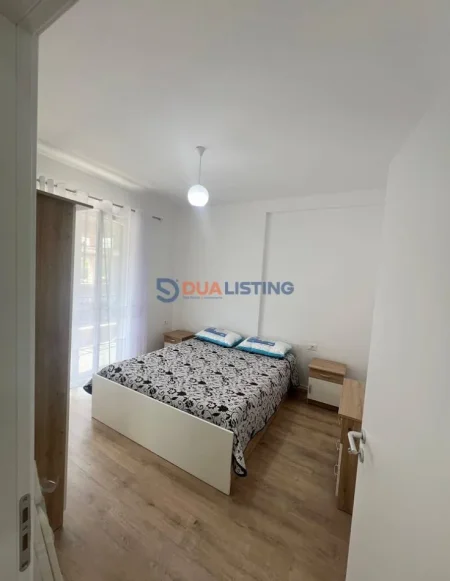 Tirane, jepet me qera apartament 2+1 , 94 m² 450 € (Paskuqan)