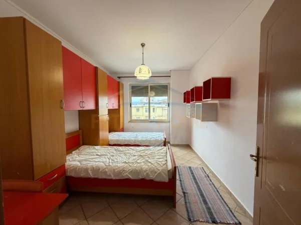 Tirane, shitet apartament 3+1+2, Kati 5, 133 m² 300.000 € (Shkolla e Baletit)   Kontaktoni per Cmimin
