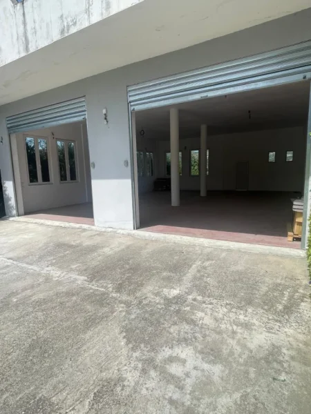 Tirane, jepet me qera ambjent biznesi Kati 0, 120 m² (Peze-Helmes,Tirane)