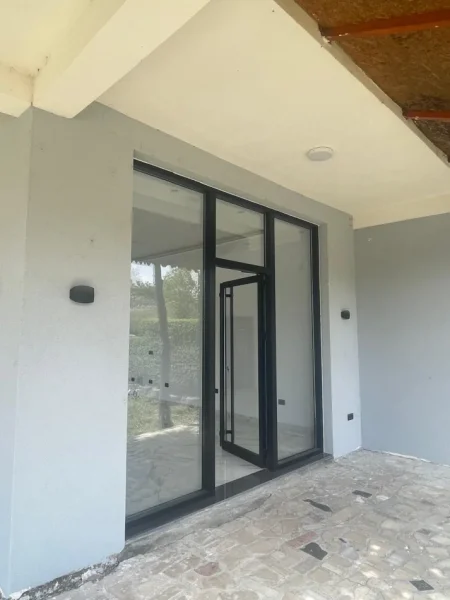 Tirane, jepet me qera ambjent biznesi Kati 0, 50 m² (Peze-Helmes,Tirane)
