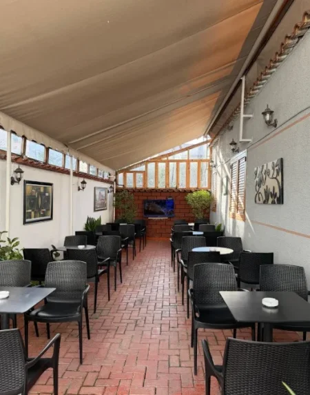 Tirane, jepet me qera lokal Kati 0, 150 m² 1.200 € (Don Bosko)