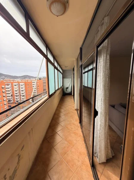 Tirane, jepet me qera apartament 2+1 Kati 10, 120 m² 600 € (RRUGA E KAVAJES)