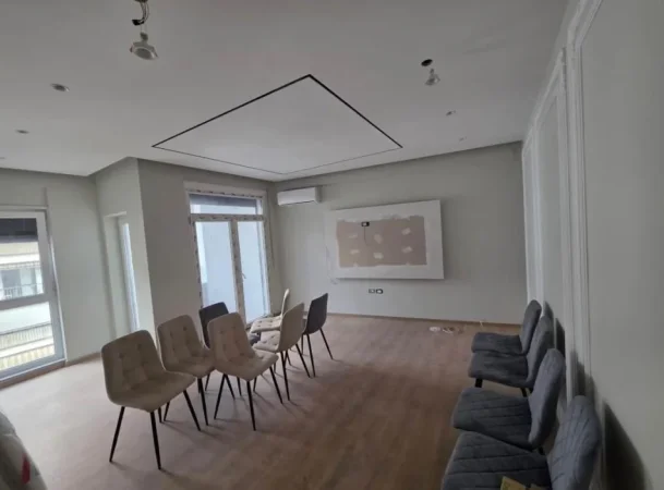 Tirane, shitet apartament 2+1 Kati 6, 189.000 € (Concord Center)