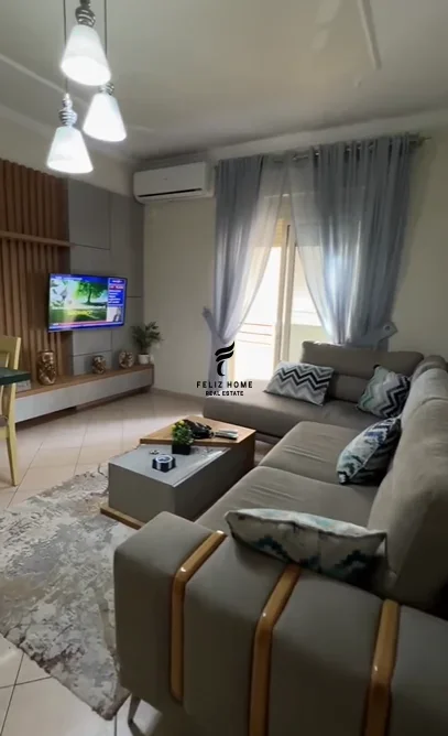 Tirane, jepet me qera apartament 2+1 Kati 5, 80 m² 700 € (IRFAN TOMINI)