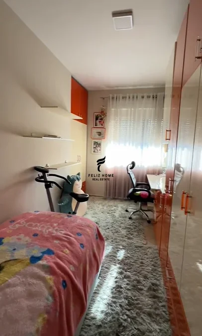 Tirane, jepet me qera apartament 2+1 Kati 5, 80 m² 700 € (IRFAN TOMINI)