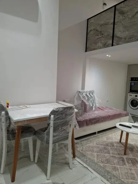 Tirane, jepet me qera ambjent biznesi Kati 1, 40 m² 400 € (Astir)