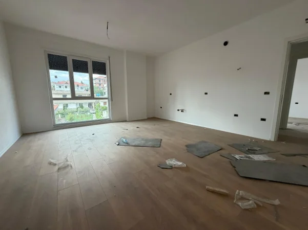 Tirane, shitet apartament 1+1 Kati 3, 68 m² 85.000 € (Me Hipotekë)
