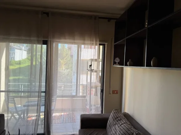 Tirane, jepet me qera apartament 1+1 Kati 4, 67 m² 600 € (LIQENI I THATE)