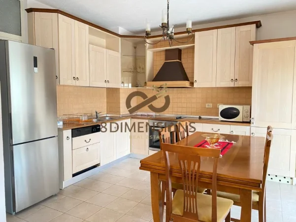 Tirane, jepet me qera apartament 3+1+Ballkon Kati 4, 140 m² 1.450 € (rruga e elbasanit)