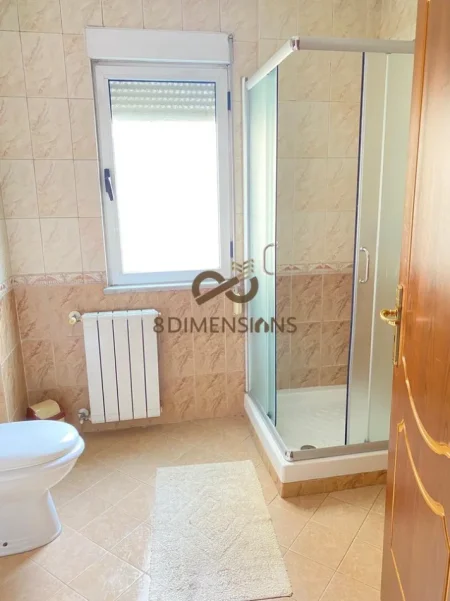 Tirane, jepet me qera apartament 3+1+Ballkon Kati 4, 140 m² 1.450 € (rruga e elbasanit)