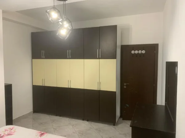 Tirane, jepet me qera apartament 1+1 Kati 5, 76 m² (Rruga teordor kuka)