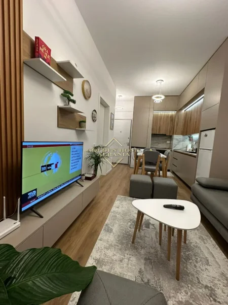 Tirane, jepet me qera apartament , 65 m² (ali demi)