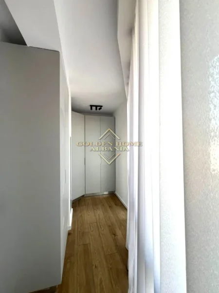 Tirane, shitet , 104 m² (Mine Peza)
