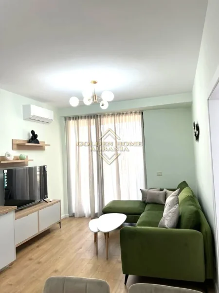 Tirane, shitet , 104 m² (Mine Peza)