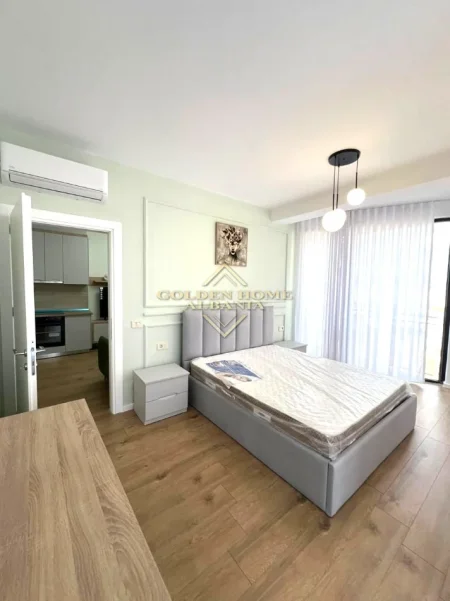 Tirane, shitet , 104 m² (Mine Peza)