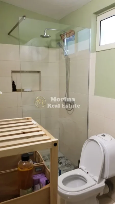 Tirane, jepet me qera toke , 120 m² (Picallë)