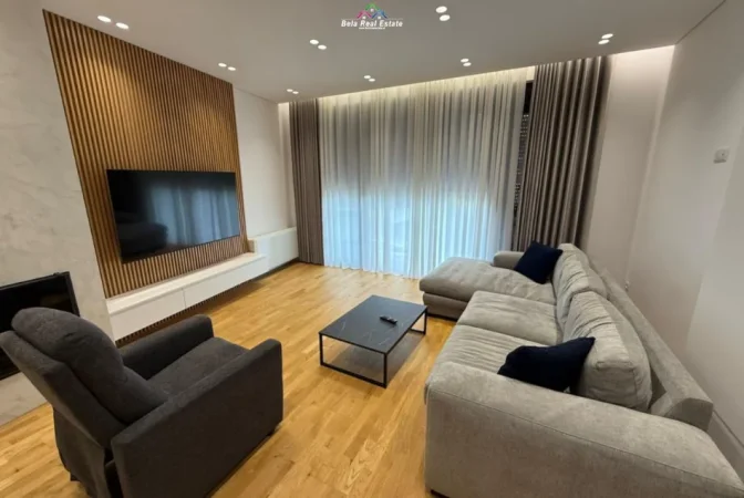 Tirane, jepet me qera Vile Kati 3, 290 m² 3.200 € (teg)