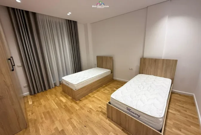 Tirane, jepet me qera Vile Kati 3, 290 m² 3.200 € (teg)