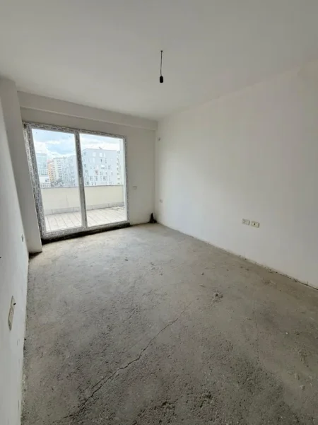 Tirane, shitet apartament 2+1+Ballkon Kati 9, 240 m² 420.000 € (Niku Contruction)