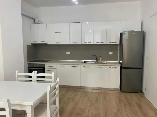Tirane, jepet me qera apartament 1+1 Kati 2, 64 m² 550 € (Residenca Erli ne Porcelan)