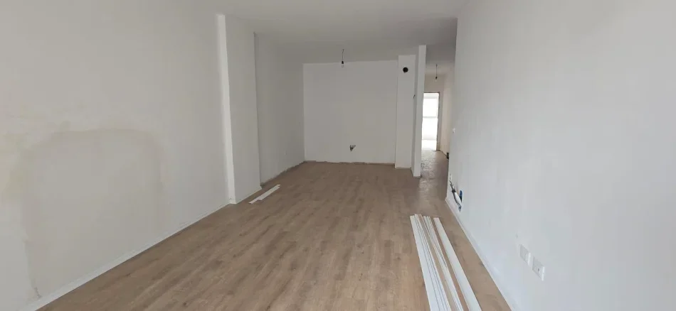 Tirane, shitet apartament 2+1+Aneks+Ballkon Kati 3, 117 m² 187.000 € (laprake , ish dogana , rruga dritan hoxha)