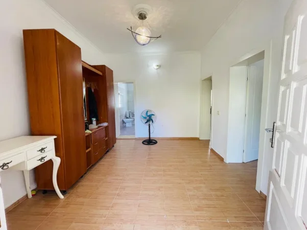 Tirane, jepet me qera nga Pronari, pa-komision shtepi 1+1 Kati 1, 400 € (Beniamin Kruta)