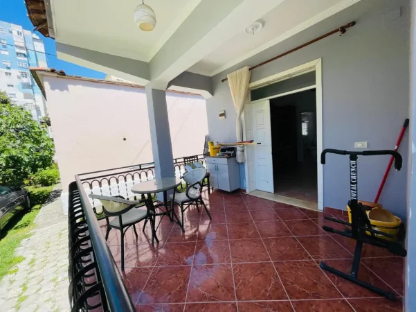 Tirane, jepet me qera nga Pronari, pa-komision shtepi 1+1 Kati 1, 400 € (Beniamin Kruta)
