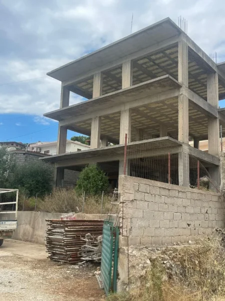 Sarande, shes ambjent biznesi Kati 3, 261 m² 800.000 € (LAGJA 3 SARANDE)