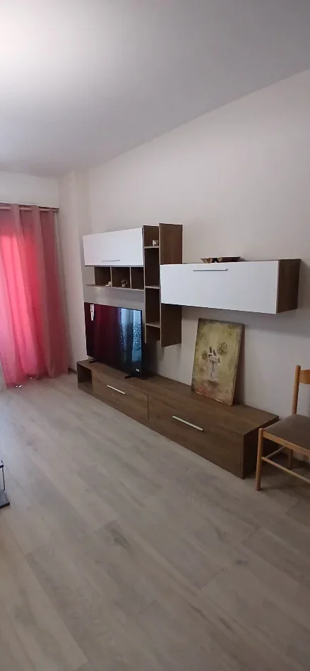 Tirane, jepet me qera apartament 1+1 Kati 7, 68 m² (Te NSHRAK)