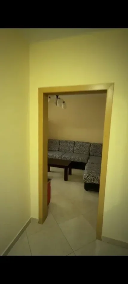 Tirane, jepet me qera apartament 1+1 Kati 2, 60 m² 450 € (Tregu Elektrik)