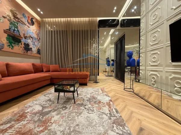 Tirane, jepet me qera apartament 1+1+Ballkon Kati 6, 65 m² 1.000 € (Square 21)