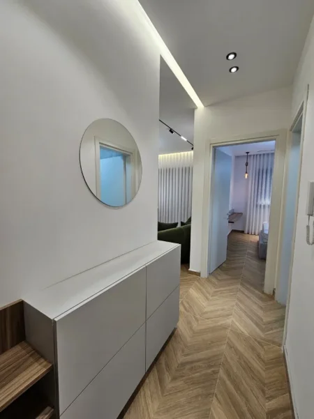 Tirane, shitet apartament 3+1+Aneks+Ballkon Kati 1, 130 m² 311.856 € (oasis)