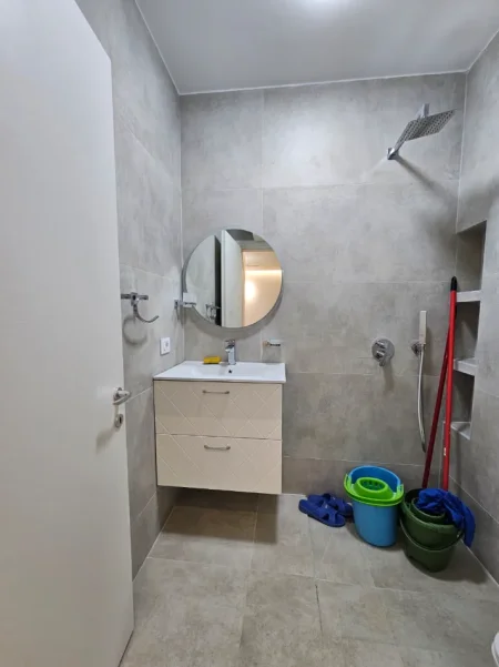 Tirane, shitet apartament 3+1+Aneks+Ballkon Kati 1, 130 m² 311.856 € (oasis)