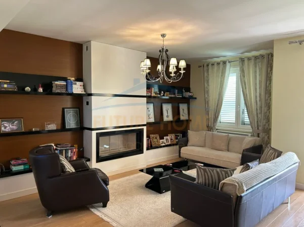 Tirane, shitet apartament 3+1+3+2 Garazhe+Ballkon Kati 3, 167 m² 490.000 € (Kodra e Diellit)