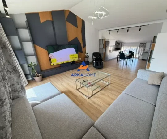 Tirane, jepet me qera Vile 2+1+Ballkon Kati 0, 200 m² 1.500 € 