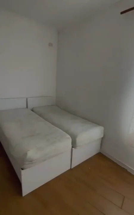 Tirane, jepet me qera apartament 1+1 Kati 2, 55 m² 330 € (Astir (Fushe Mezez))