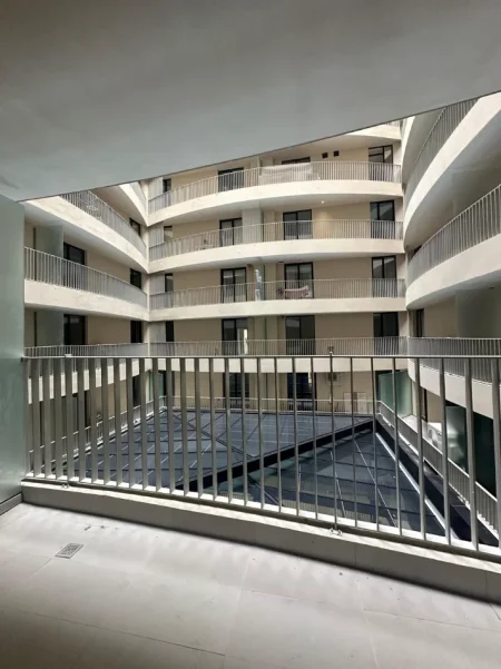 Tirane, jepet me qera zyre Kati 2, 118 m² 1.000 € (Mine Peza)