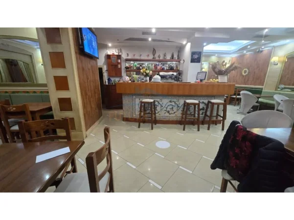Tirane, jepet me qera ambjent biznesi Kati 0, 108 m² 2.700 € (rruga e kavajes)