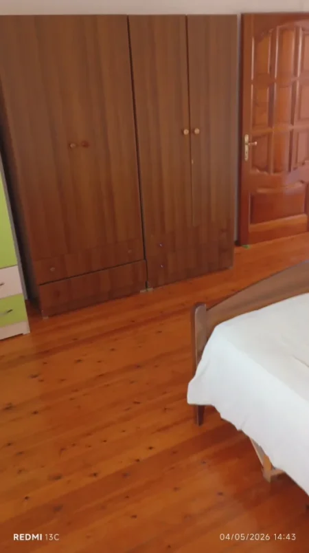 Tirane, jepet me qera Vile 2+1+Ballkon Kati 4, 90 m² 450 € (Kodra e Priftit)