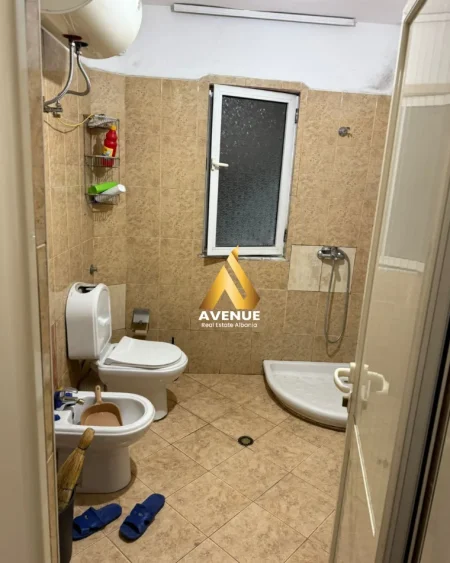 Tirane, shitet apartament 2+1+Aneks+Ballkon Kati 5, 88 m² 125.000 € (Rruga Pandi Dardha)