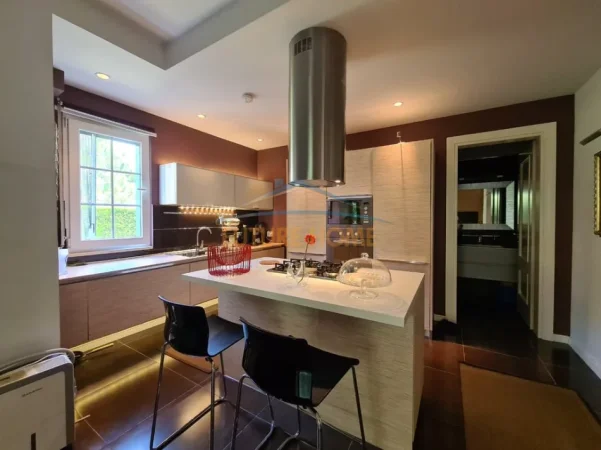 Gjiri Lalezit | Hamallaj, jepet me qera Vile ne plazh 3+1+Aneks+Ballkon Kati 0, 187 m² 1.800 € (Lura 1 Gjiri i Lalzit, Durres)