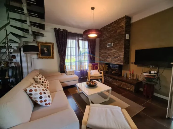 Gjiri Lalezit | Hamallaj, jepet me qera Vile ne plazh 3+1+Aneks+Ballkon Kati 0, 187 m² 1.800 € (Lura 1 Gjiri i Lalzit, Durres)