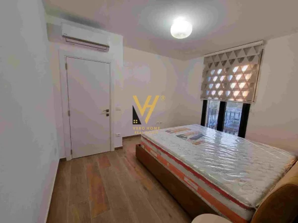 Tirane, jepet me qera apartament 2+1+Ballkon Kati 8, 100 m² 800 € (QSUT, KOMPLEKSI ZIRKON)