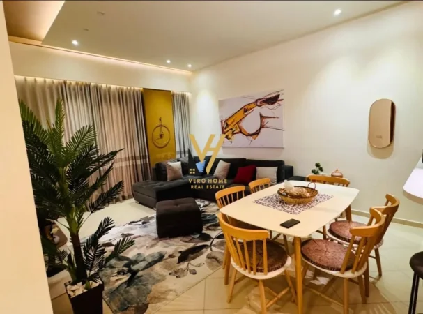 Tirane, jepet me qera apartament 1+1+Ballkon Kati 1, 70 m² 670 € (KODRA E DIELLIT)
