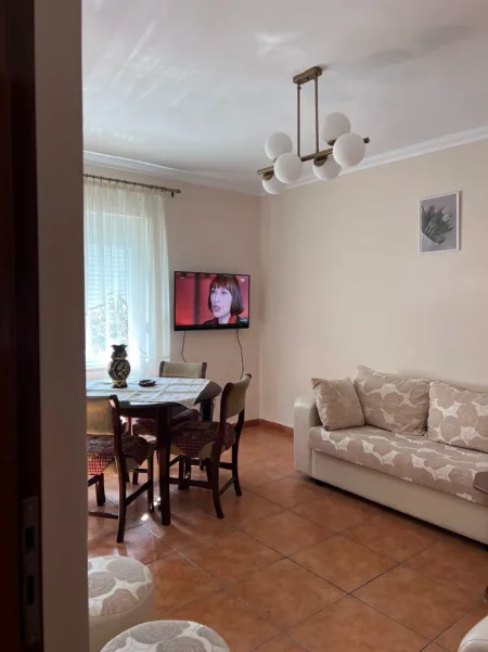Tirane, jepet me qera apartament 2+1+Ballkon Kati 4, 78 m² 650 € (Rruga Pjeter Budi)