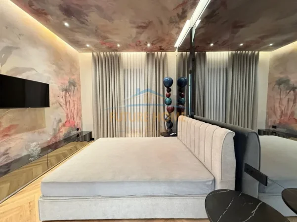 Qera,Apartament 1+1+post parkimi,Square 21
